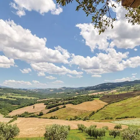 With Swimming Pool, Spacious Garden, Private Terrace And Views Casa vacanze *
