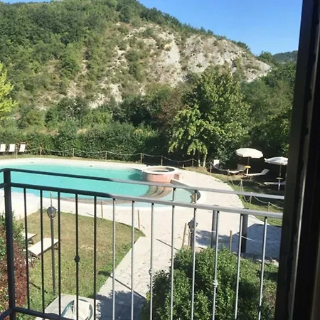 With Swimming Pool Spacious Garden Private Terrace And Views * Apecchio