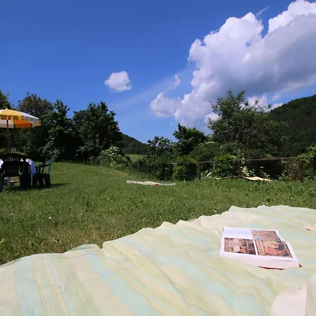 With Swimming Pool, Spacious Garden, Private Terrace And Views * Apecchio