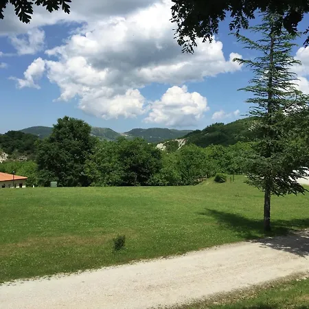 Casa vacanze With Swimming Pool, Spacious Garden, Private Terrace And Views *