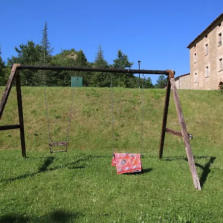 With Swimming Pool, Spacious Garden, Private Terrace And Views * Apecchio